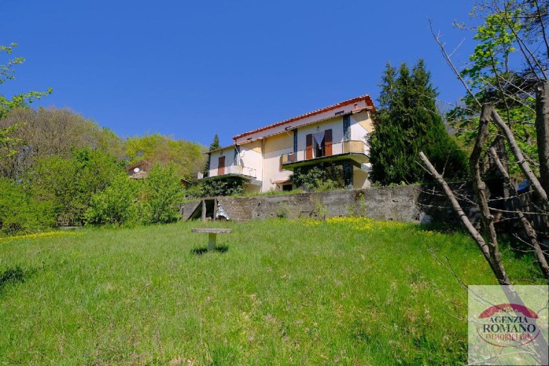 Top-to-bottom house in Pontinvrea