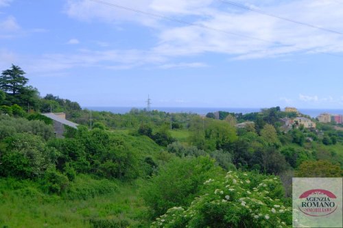 Klein huisje op het platteland in Genua