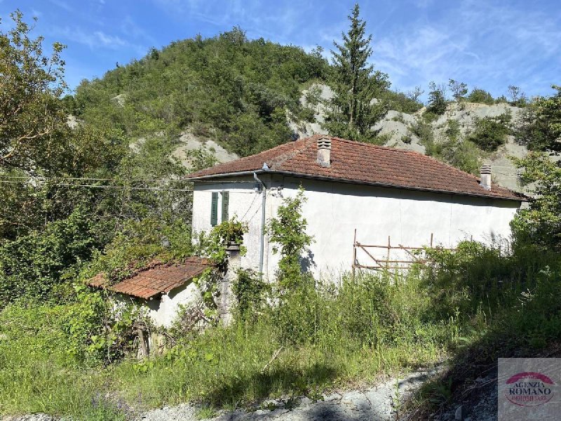 Villa in Pareto