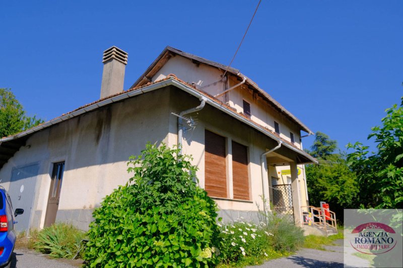 Casa geminada em Sassello