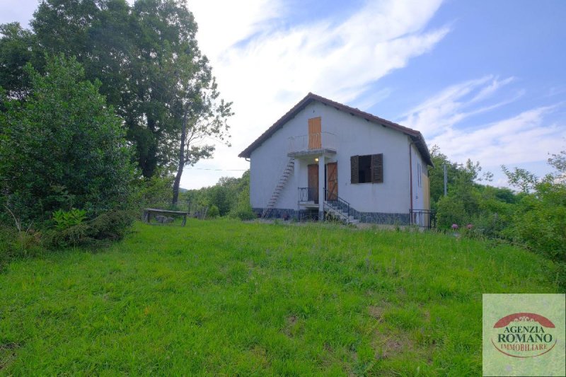 Semi-detached house in Urbe