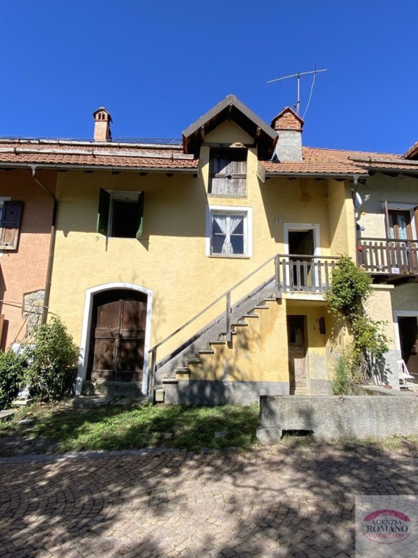 萨塞洛半独立房屋