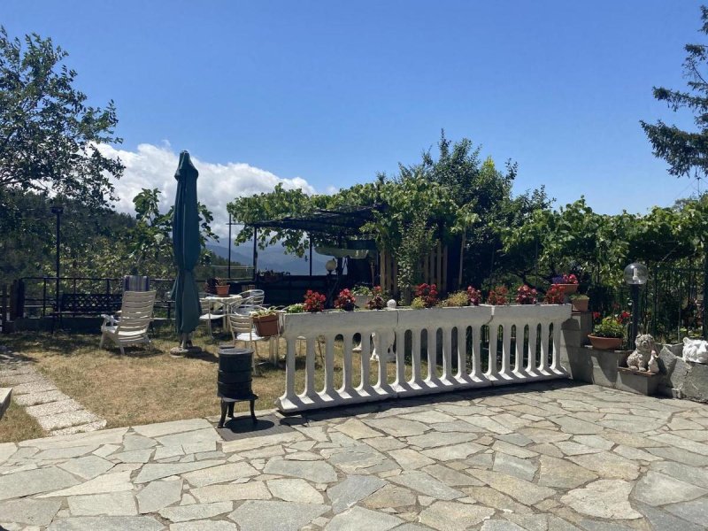 Casa geminada em Ponzone