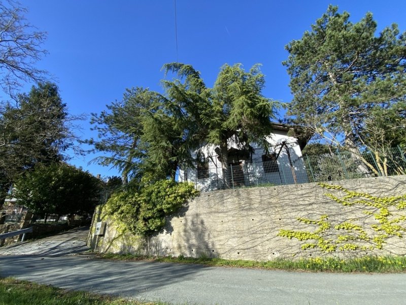 Villa a Ponzone