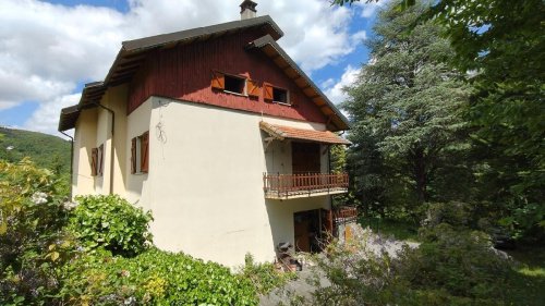 Отдельно стоящий дом в Урбе