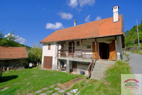 萨塞洛半独立房屋