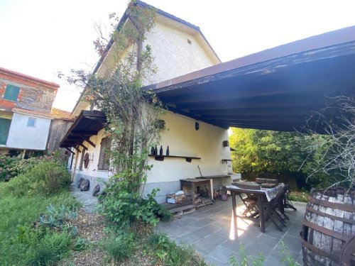 Casa geminada em Ponzone