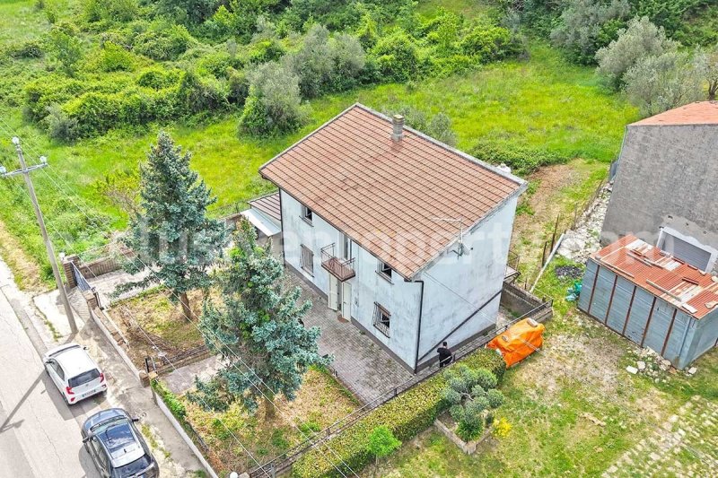 Casa di campagna a Tornareccio