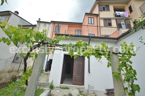 Haus in Agnone