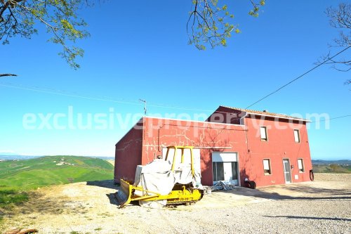 Country house in Atessa