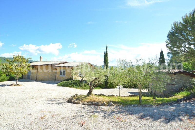 Villa in Castelverrino