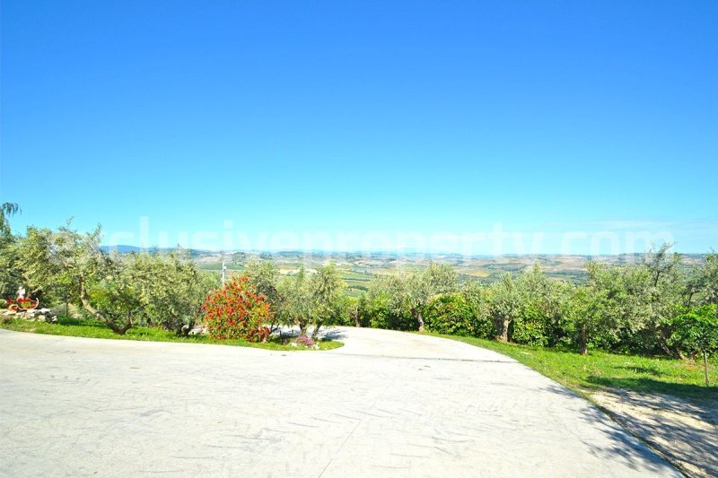 Вилла в Гульонези