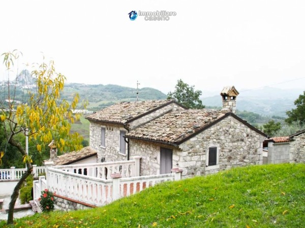 Casa di campagna a Bagnoli del Trigno