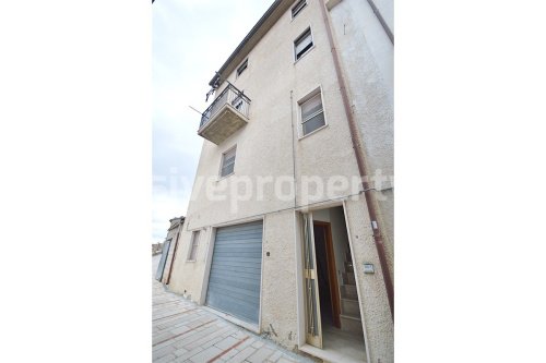 卡斯泰利诺德尔比费尔诺房屋