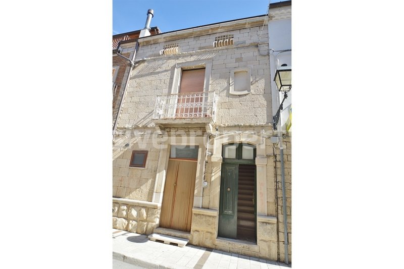 瓜尔迪亚尔菲耶拉房屋