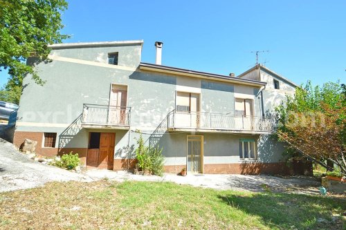 Casa de campo en Roccascalegna