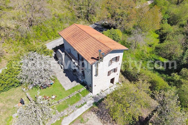 Casa de campo em Carpinone