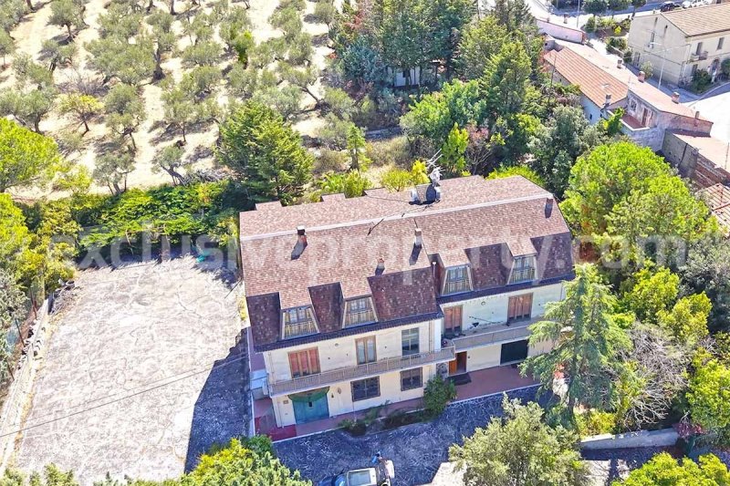 Villa a Rotello