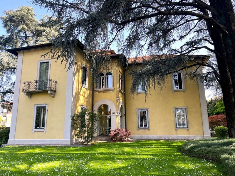 Villa a Vimercate