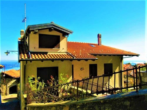Einfamilienhaus in Massino Visconti