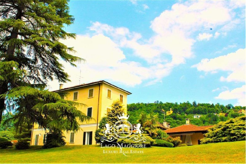 Villa a Orta San Giulio