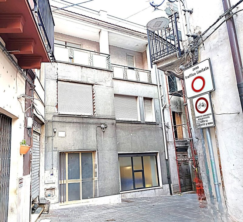 Крыша/земля в Ортона