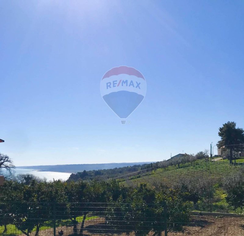 Terreno para construção em Rocca San Giovanni