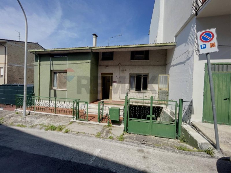 Villa i Arielli