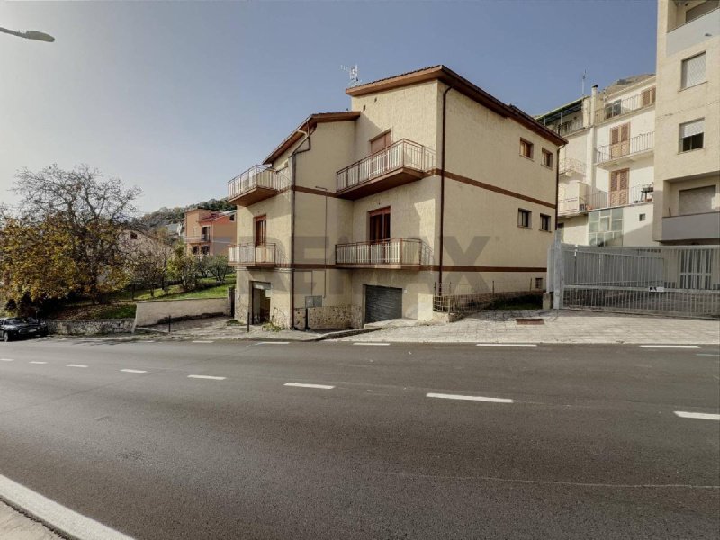 Apartment in Lama dei Peligni