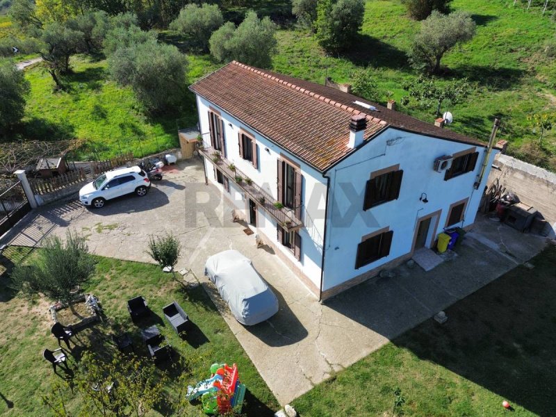 Vrijstaande woning in Orsogna