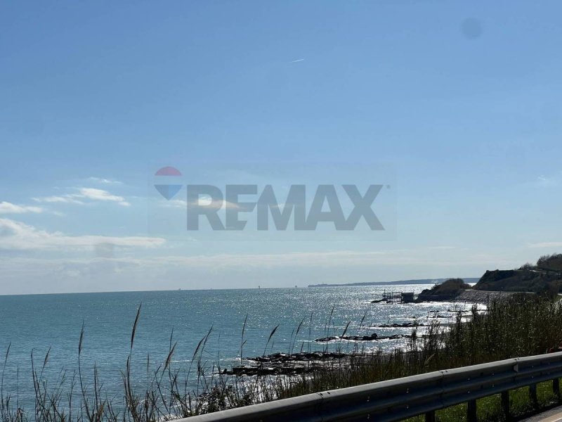 Semi-detached house in Rocca San Giovanni