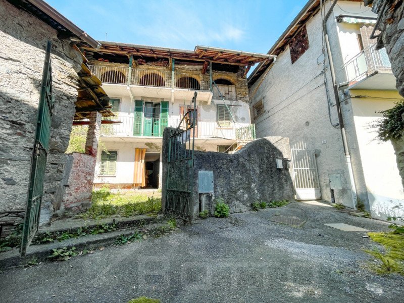 Landhaus in Miasino