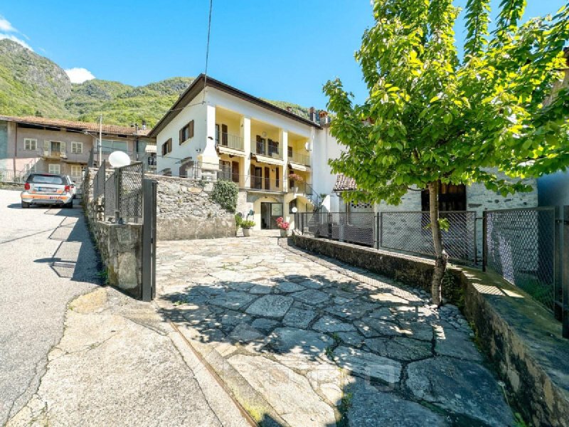 Casa en Varallo