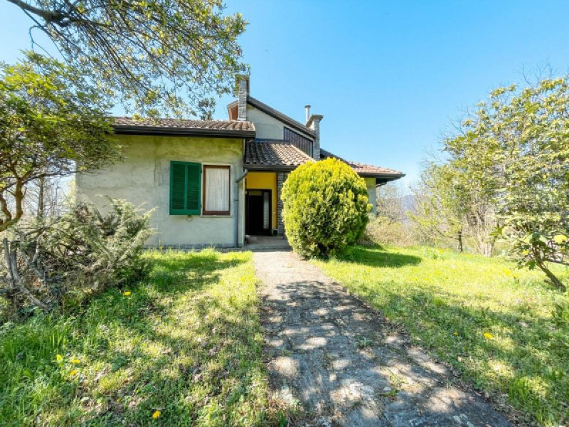 Huis in Bolzano Novarese