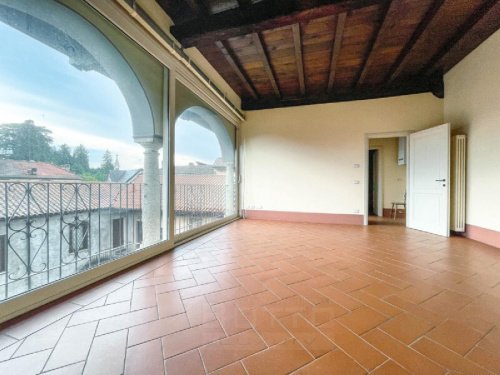 Apartamento em Ameno