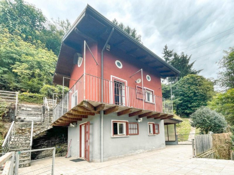 Haus in Ameno