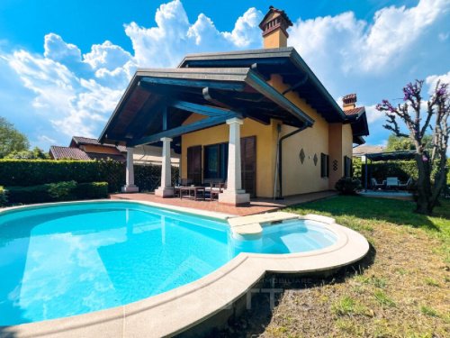 Herenhuis in Serravalle Sesia
