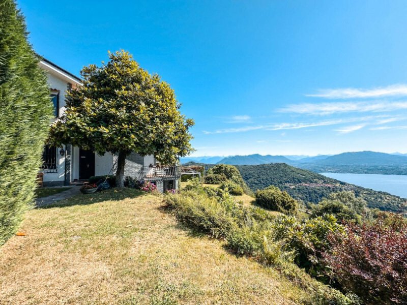 Villa à Massino Visconti