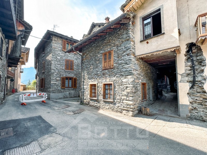 阿拉尼亚瓦尔塞西亚房屋