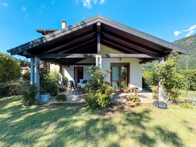 Villetta a schiera a Casale Corte Cerro