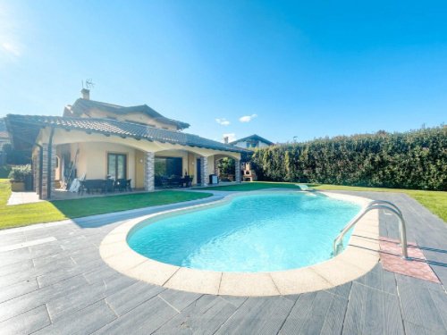 Villa i Brovello-Carpugnino