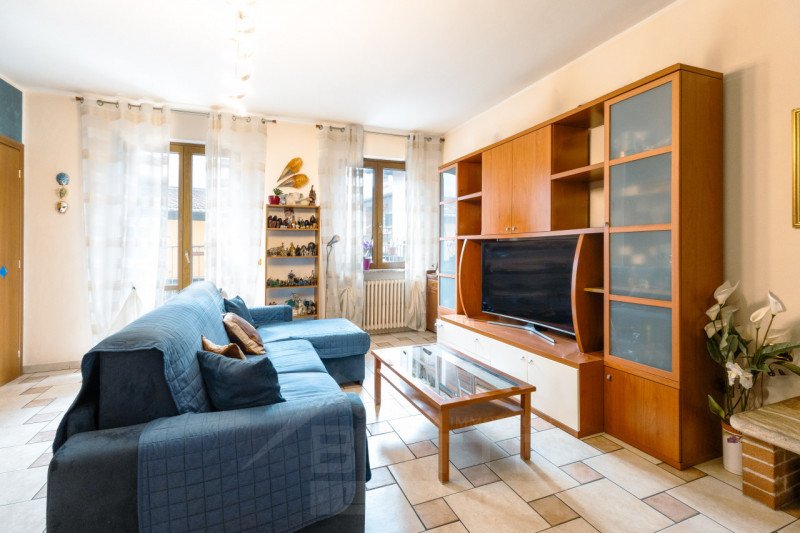 Reihenhaus in Invorio