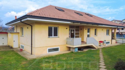 Haus in Borgomanero