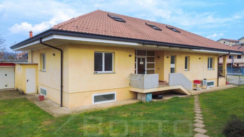 Haus in Borgomanero