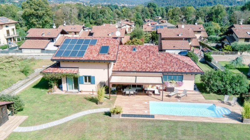 Villa in Leggiuno
