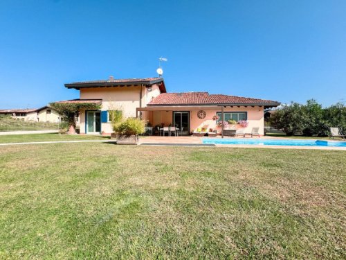 Villa in Leggiuno