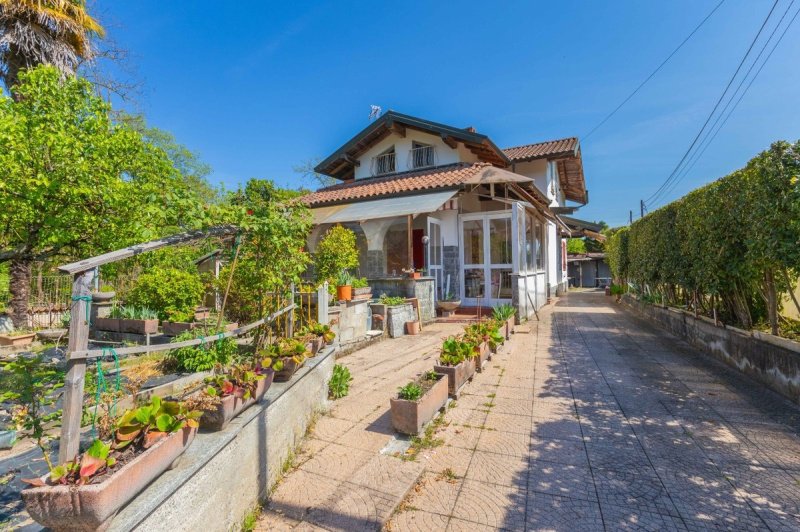 Villa à Invorio
