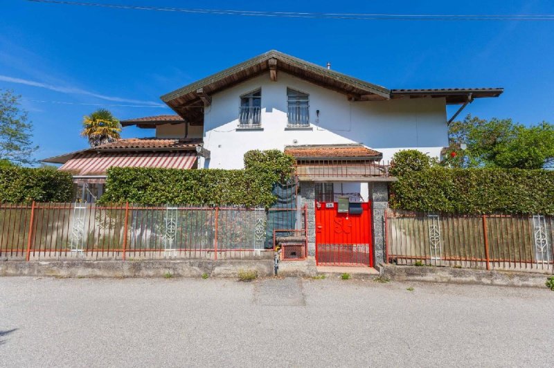 Villa à Invorio