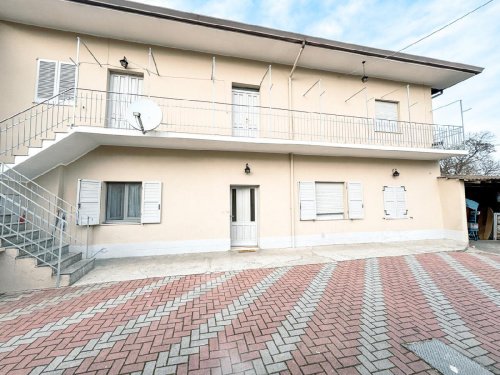 Moradia em Borgo Ticino