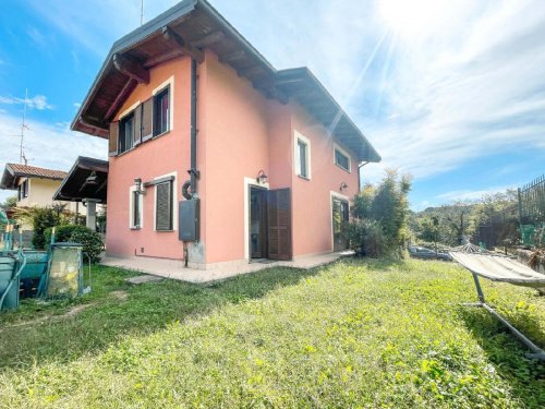 Villa in Comignago